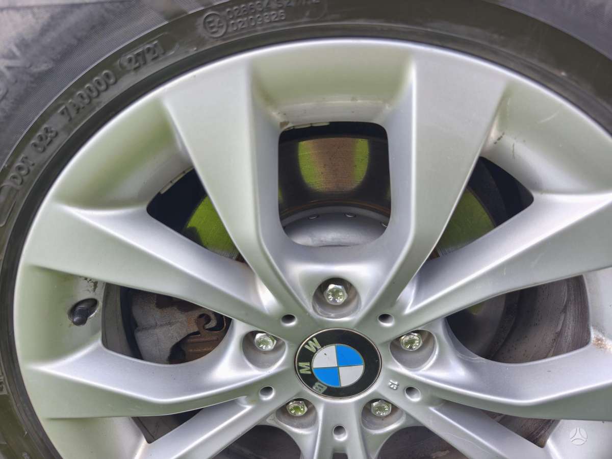 BMW 520, 2.0 l., Седан