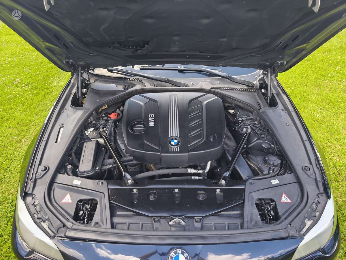 BMW 520, 2.0 l., Седан