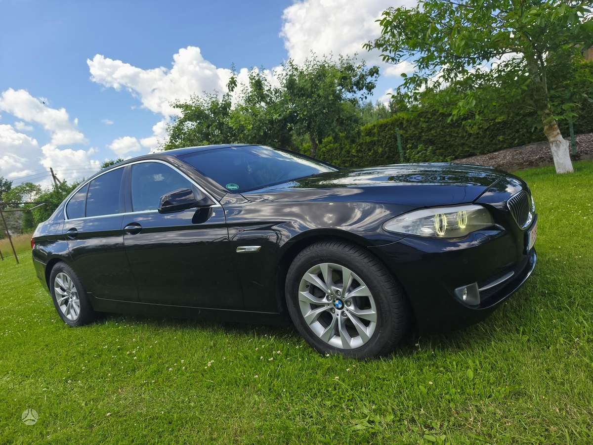 BMW 520, 2.0 l., Седан