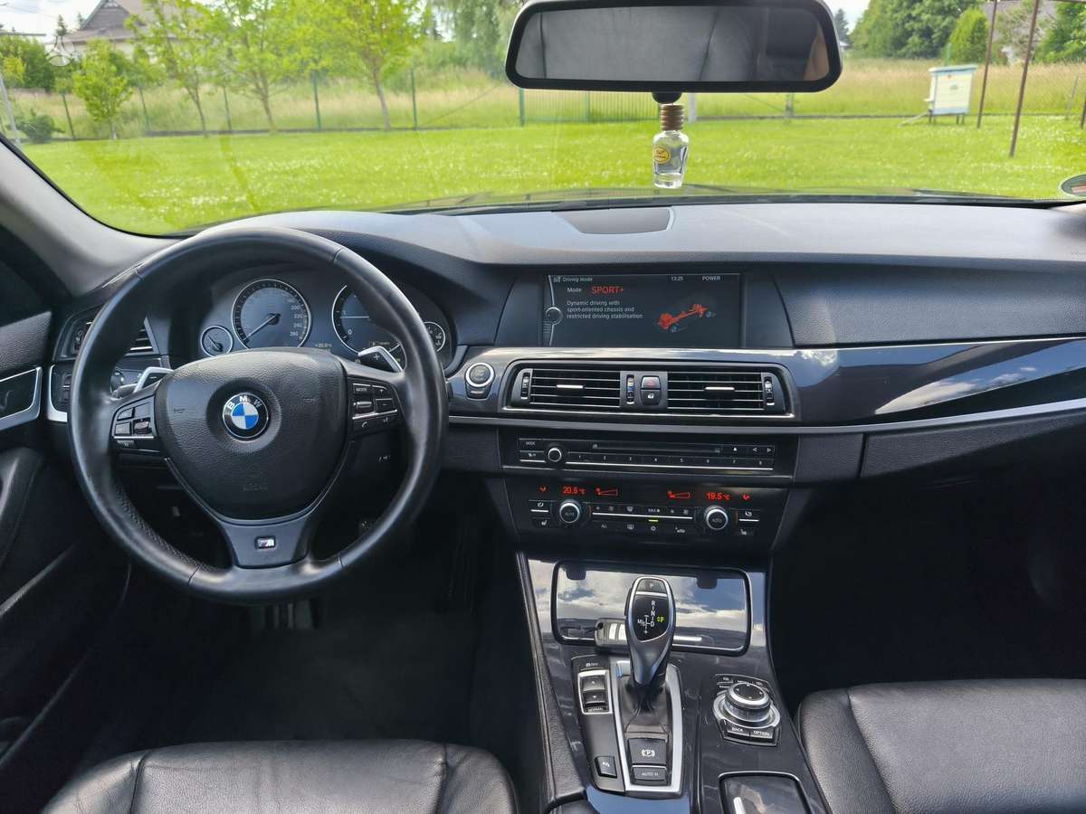 BMW 520, 2.0 l., Седан