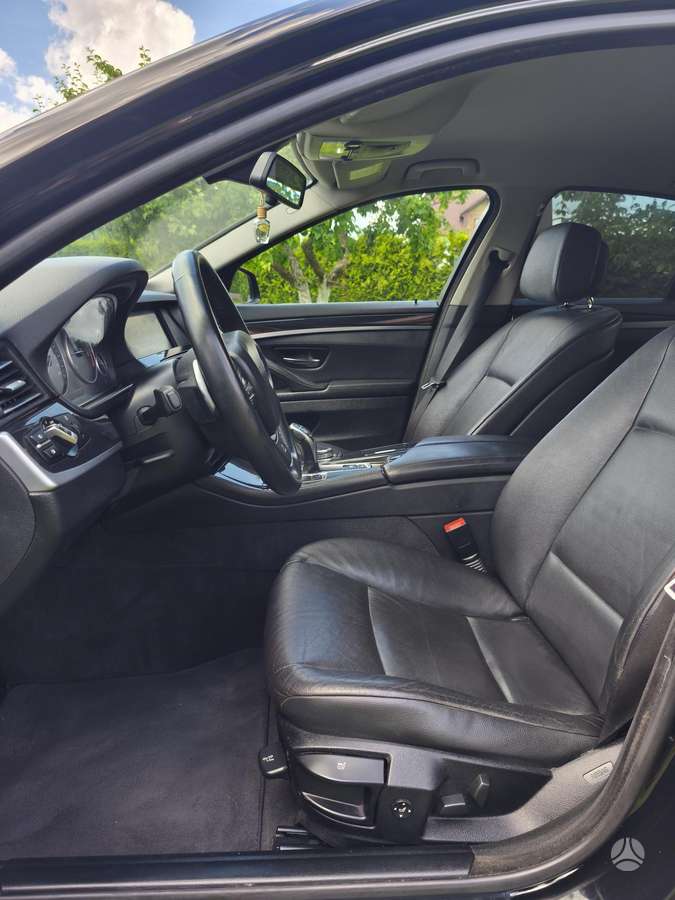 BMW 520, 2.0 l., Седан