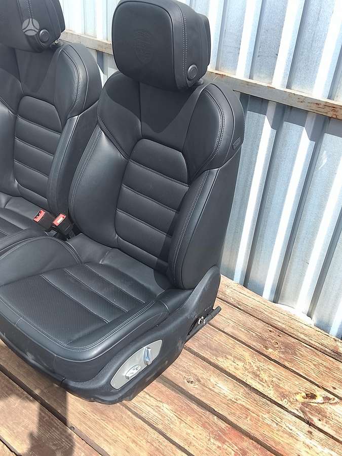 Porsche Macan door upholstery, seats