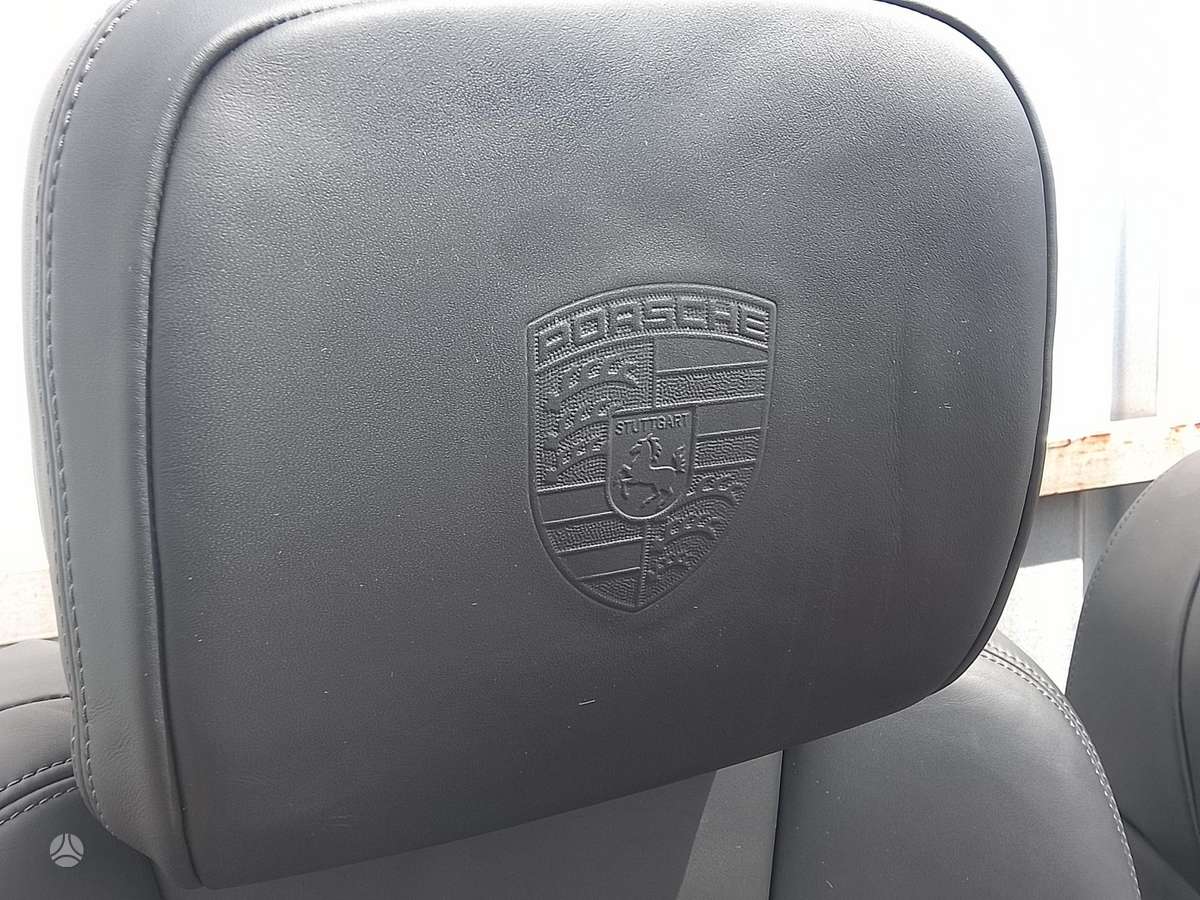 Porsche Macan durų apmušalai, sėdynės