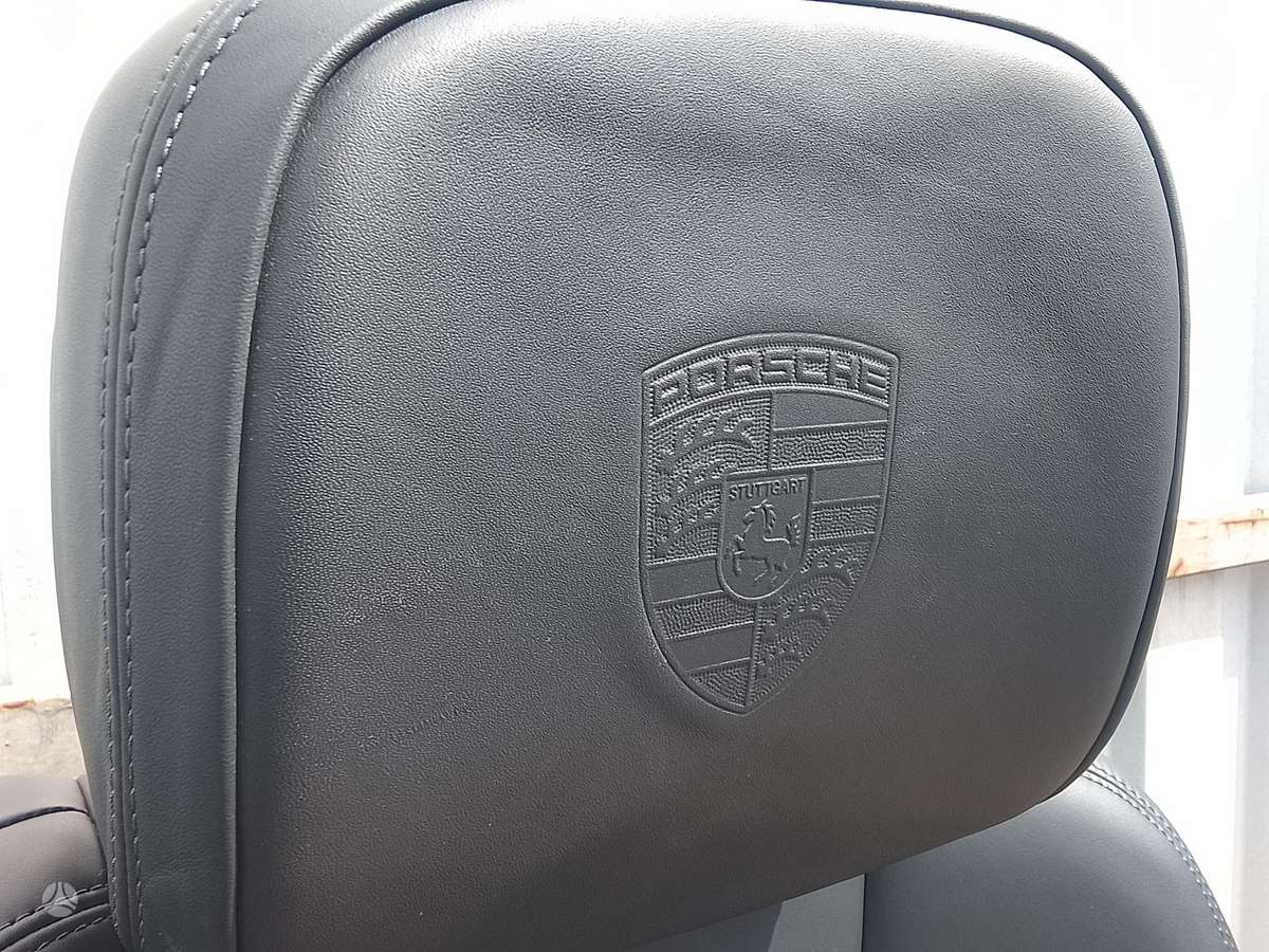Porsche Macan durų apmušalai, sėdynės