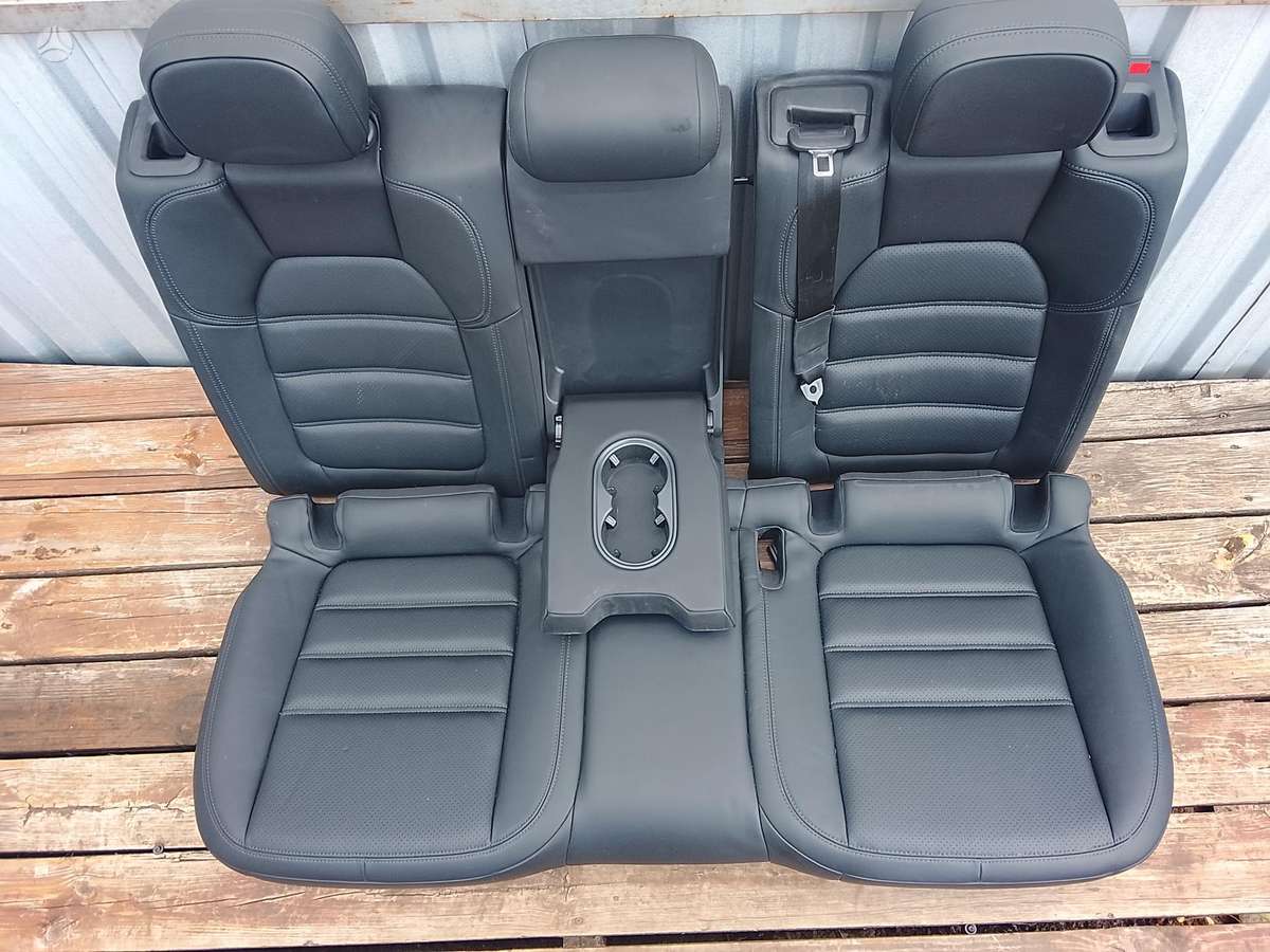 Porsche Macan door upholstery, seats