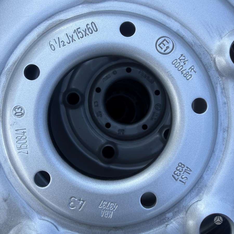 Ford Transit, tērauda apzīmogoti, R15