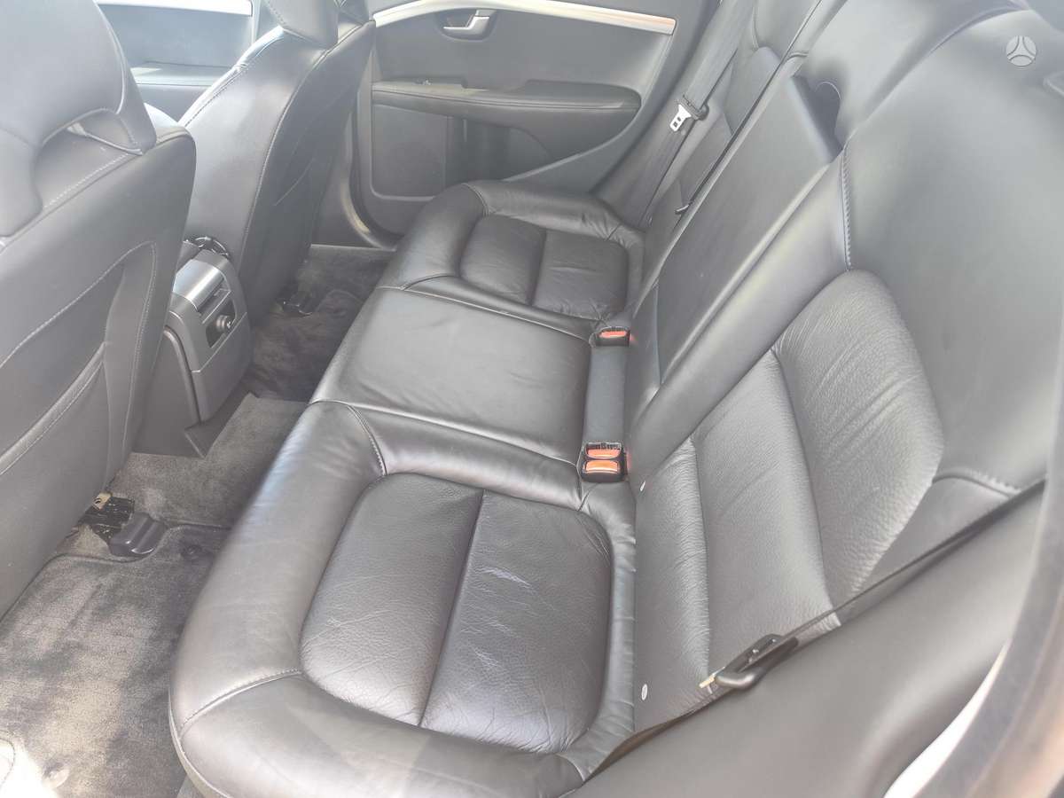 Volvo V70, 2.0 l., Универсал