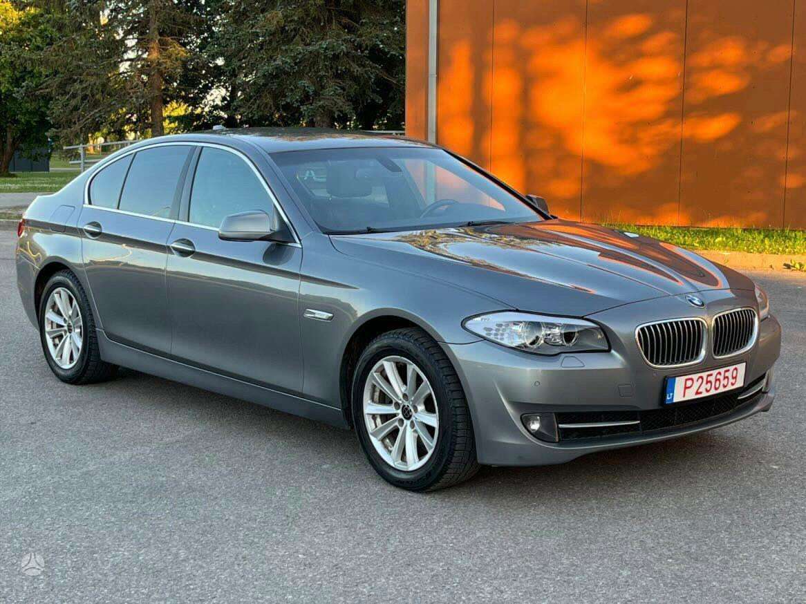 BMW 520, 2.0 l., Седан