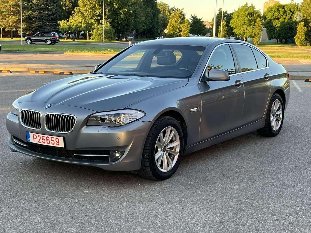BMW 520, 2.0 l., Седан