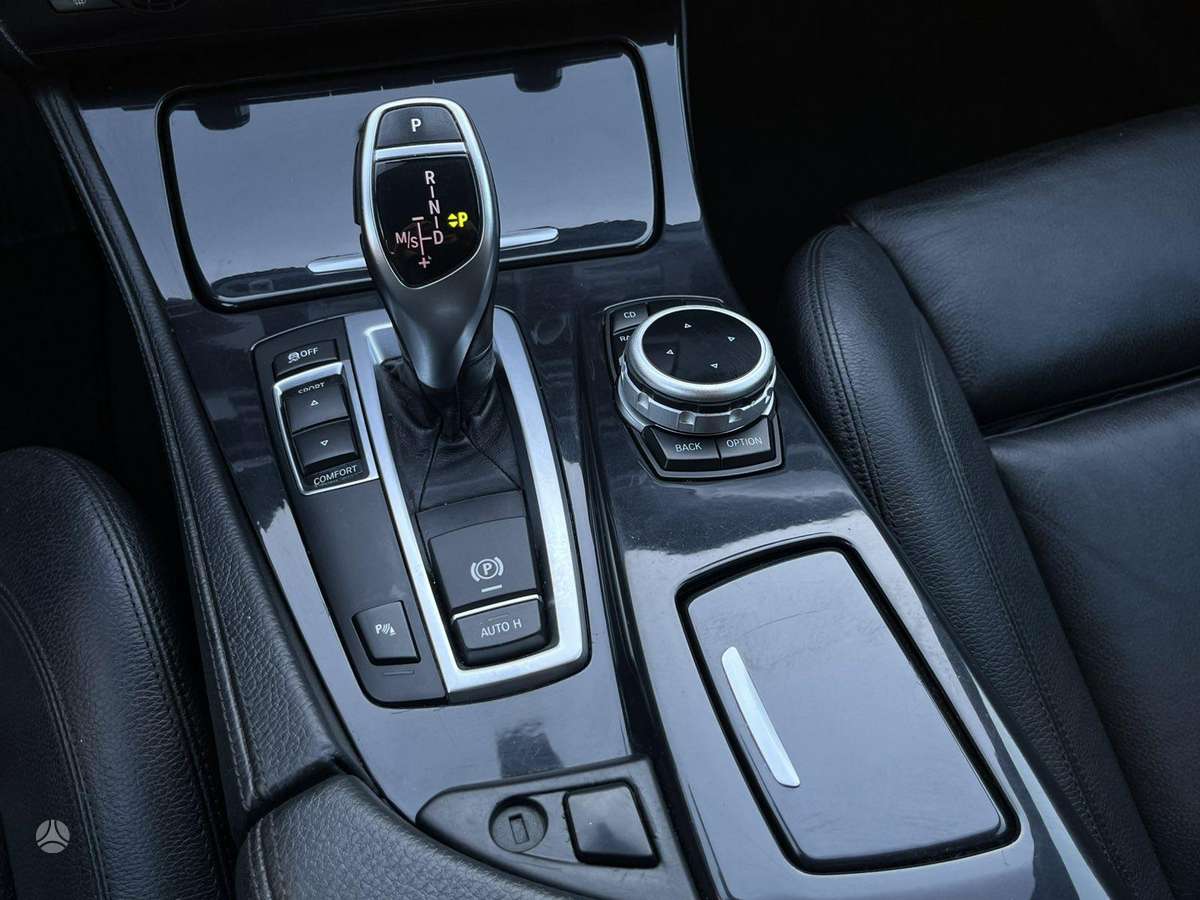 BMW 520, 2.0 l., Седан