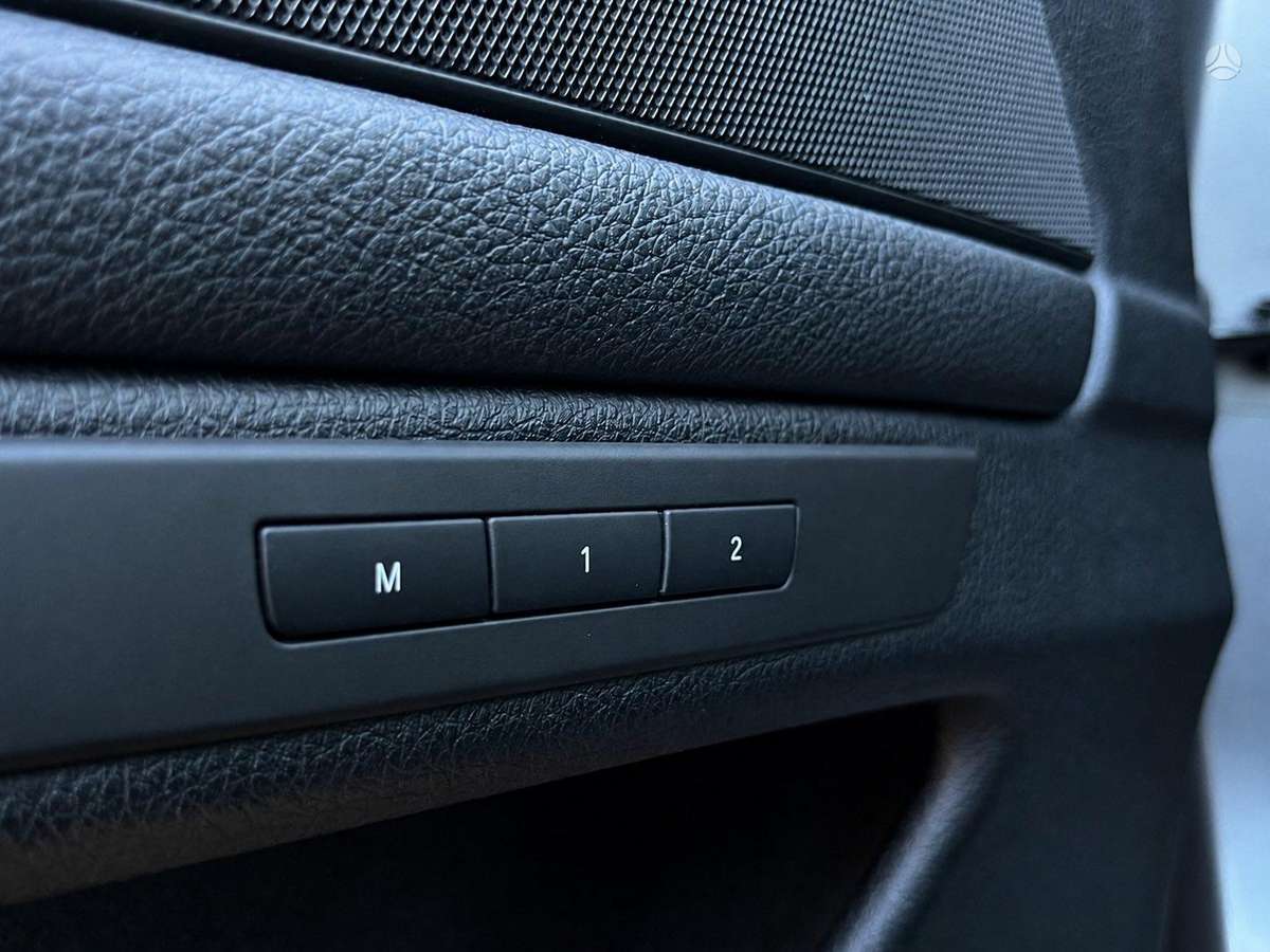 BMW 520, 2.0 l., Седан
