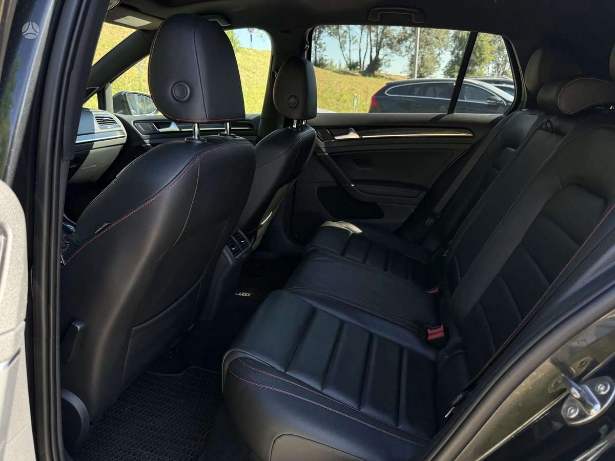 Volkswagen Golf, 2.0 l., hatchback