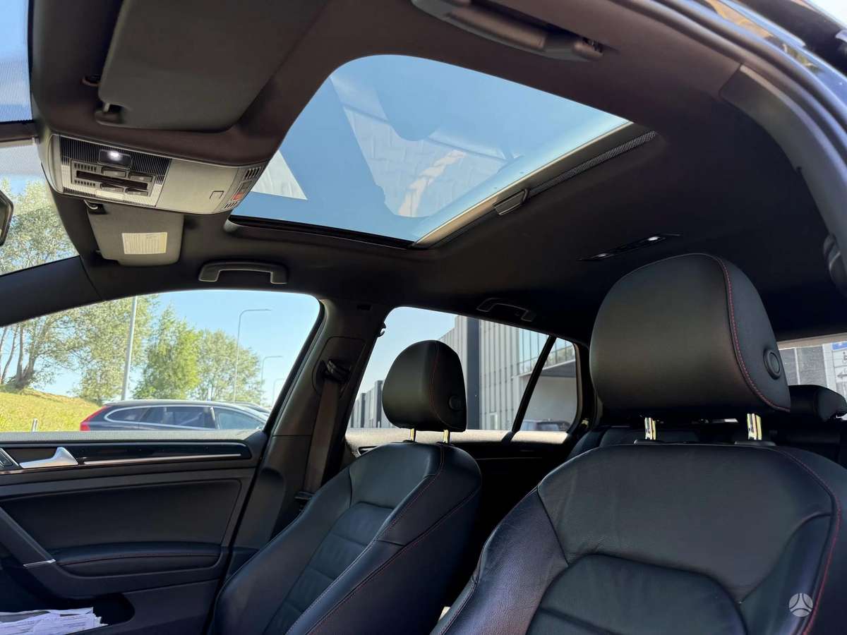 Volkswagen Golf, 2.0 l., hatchback