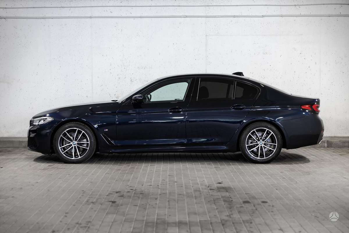 BMW 520, 2.0 l., Седан