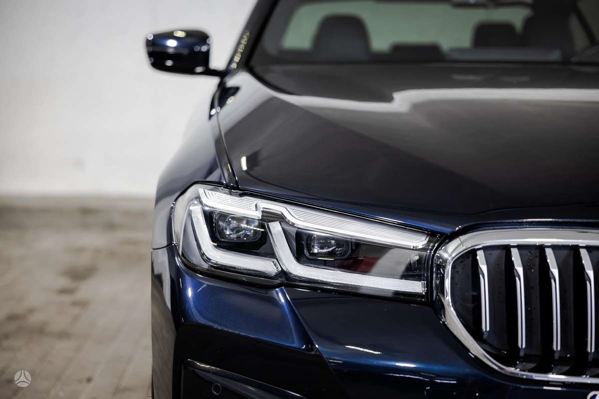 BMW 520, 2.0 l., Седан