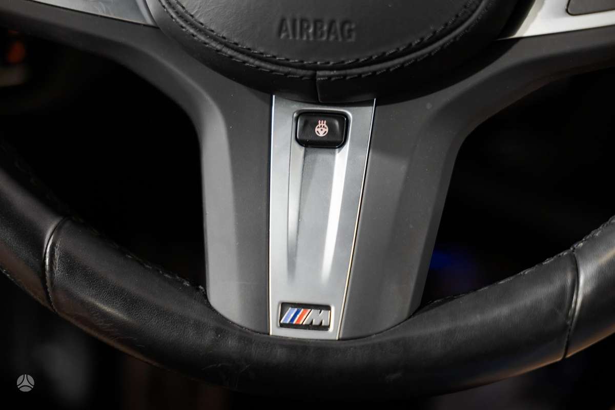 BMW 520, 2.0 l., Седан