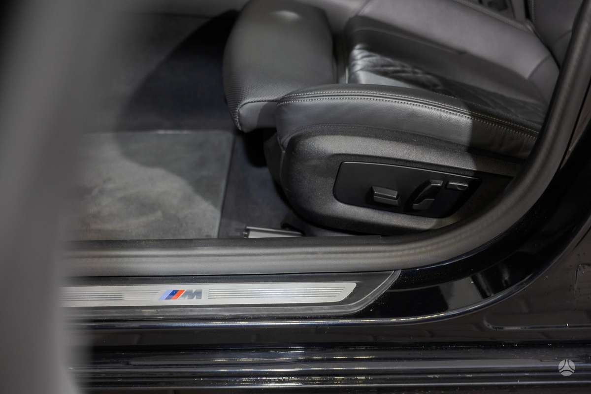 BMW 520, 2.0 l., Седан