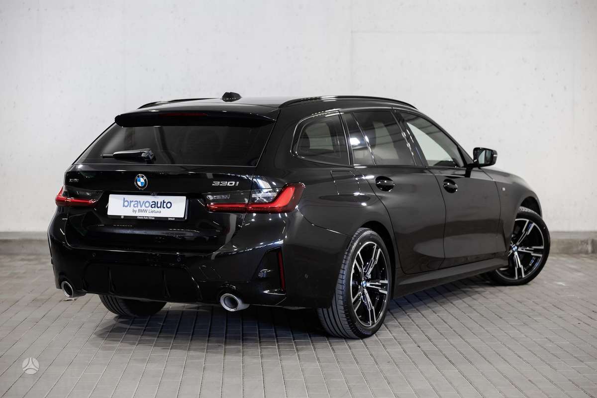 BMW 330, 2.0 l., Универсал