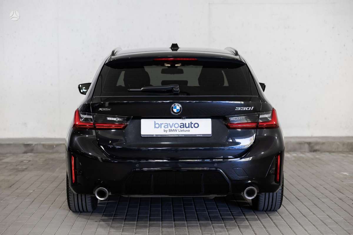 BMW 330, 2.0 l., Универсал