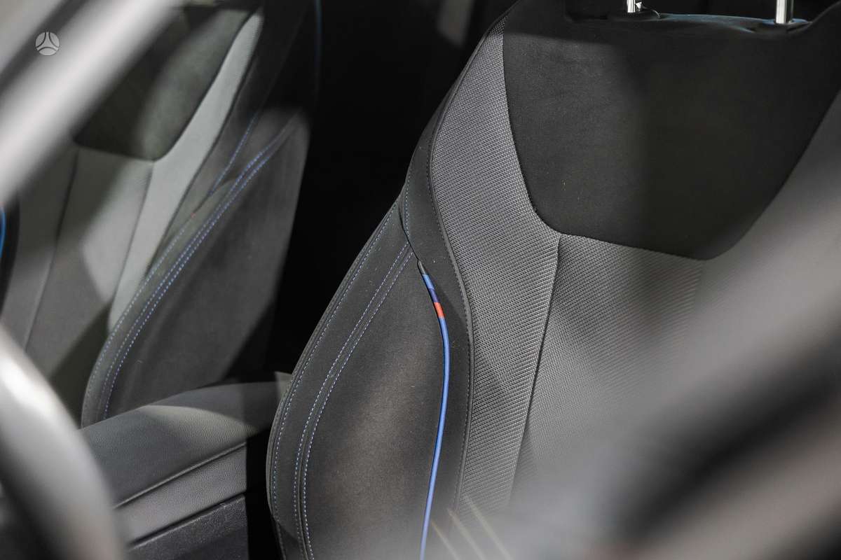 BMW 330, 2.0 l., wagon