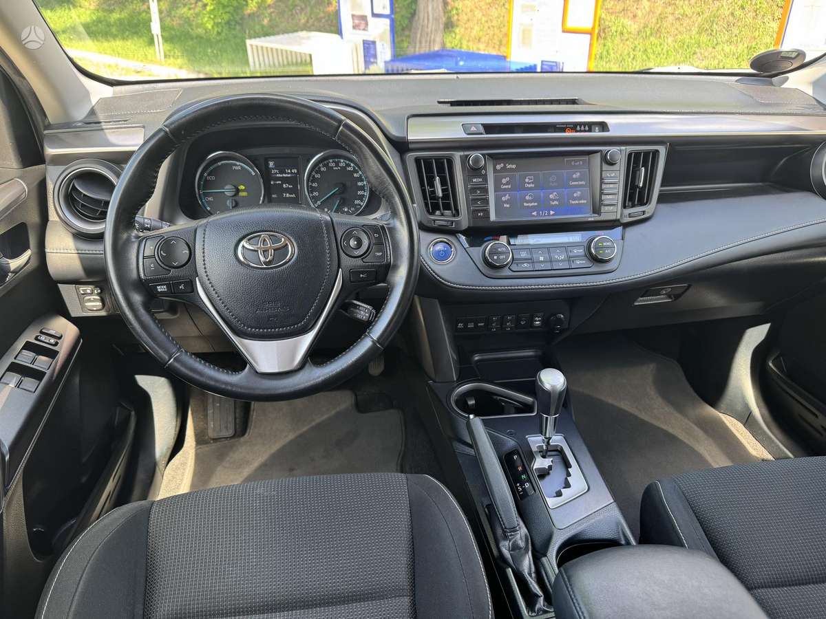 Toyota RAV4 - 11