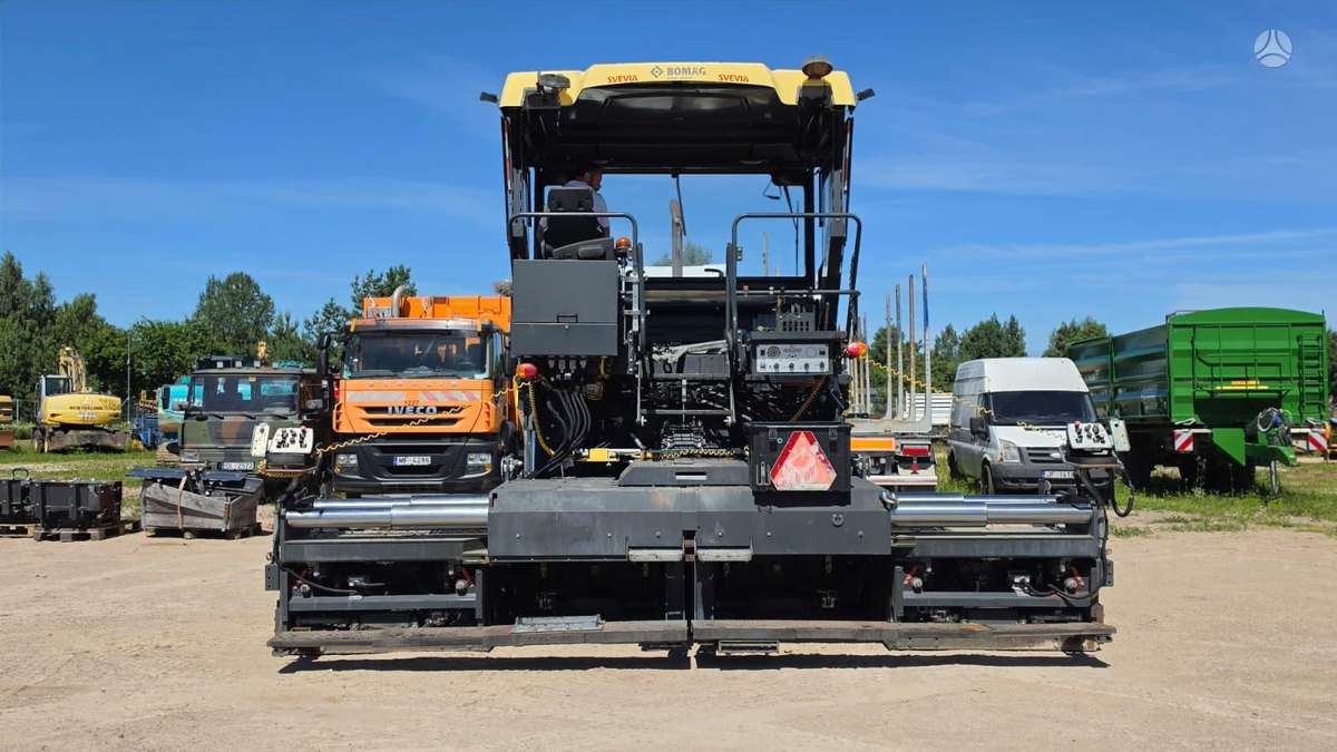 Bomag BF600 P-2, paving machinery