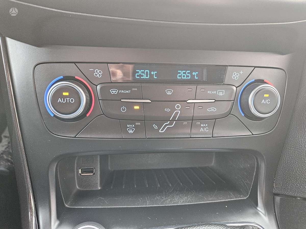 Ford Focus, 1.0 l., Универсал