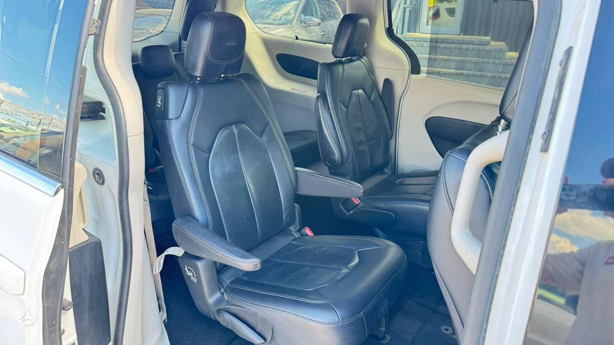 Chrysler Pacifica, 3.6 l., Минивэн