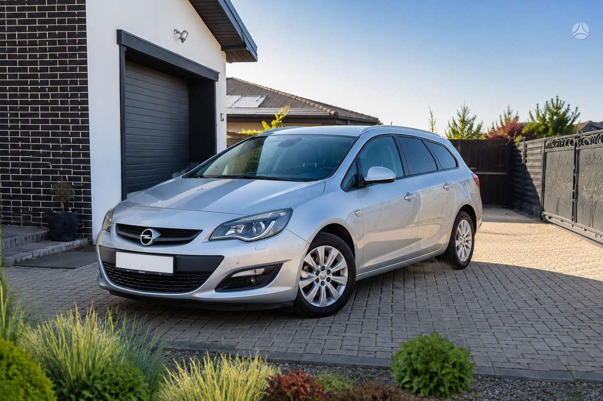 Opel Astra, 2.0 l., universalas