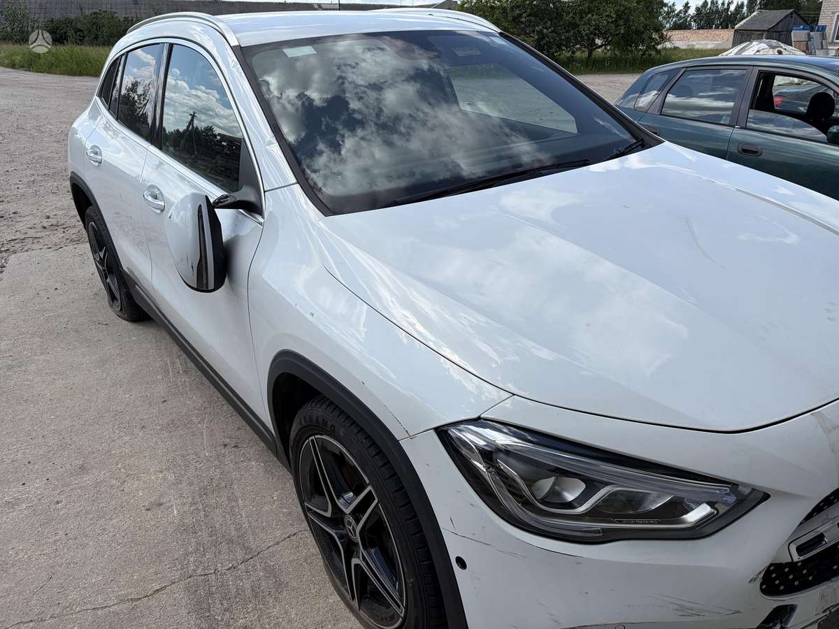 Mercedes-Benz GLA klasė