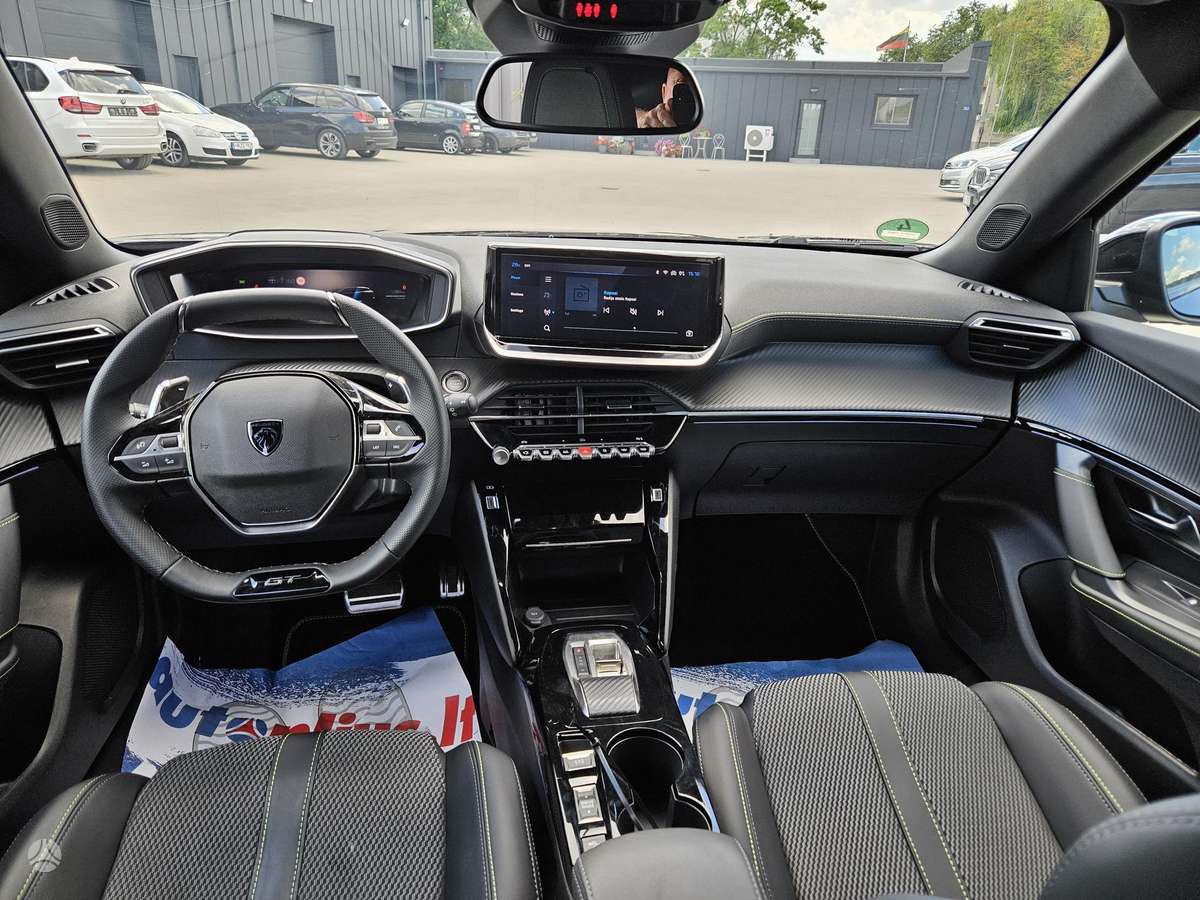 Peugeot 2008 - 9