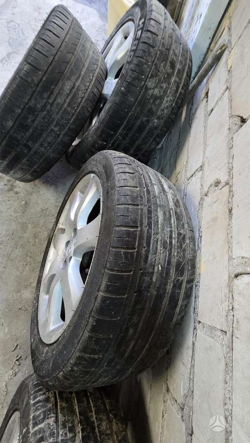 Toyota Prius, light alloy, R17