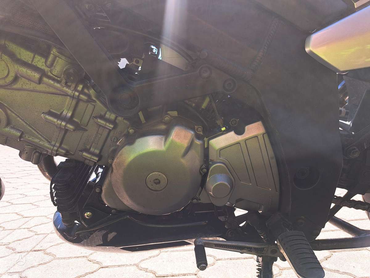 Suzuki DL (V-Strom) 650cc, эндуро / adventure