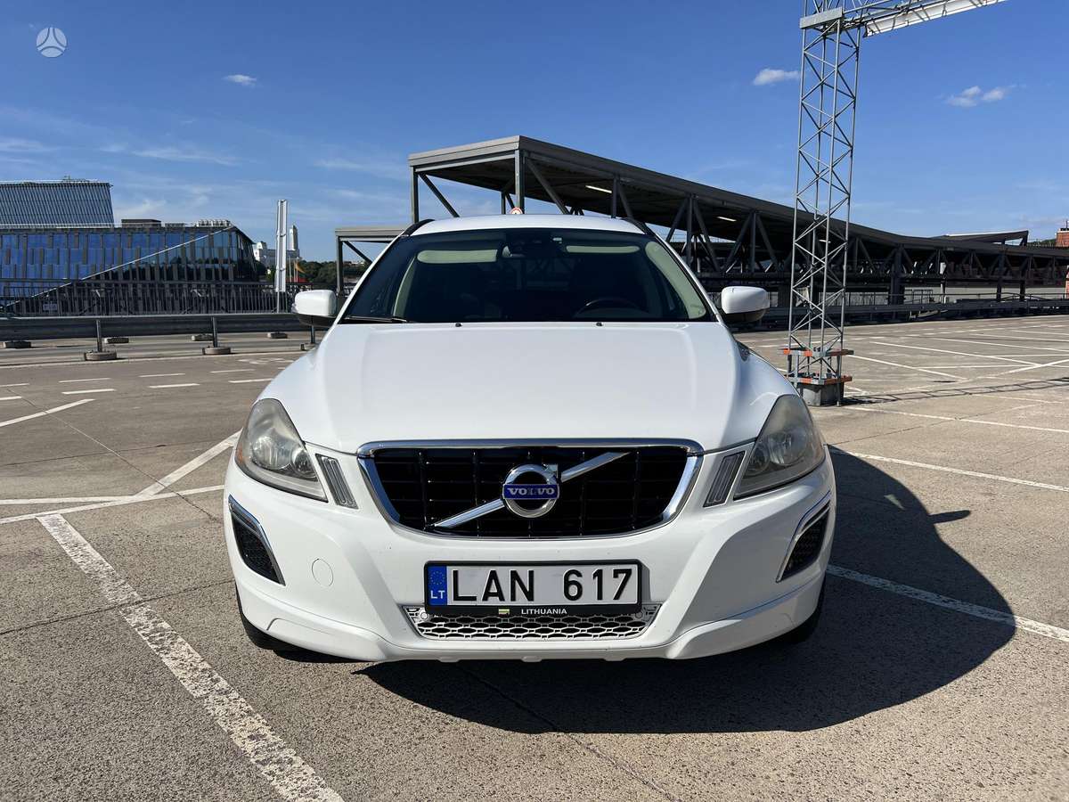 Volvo XC60 - 2