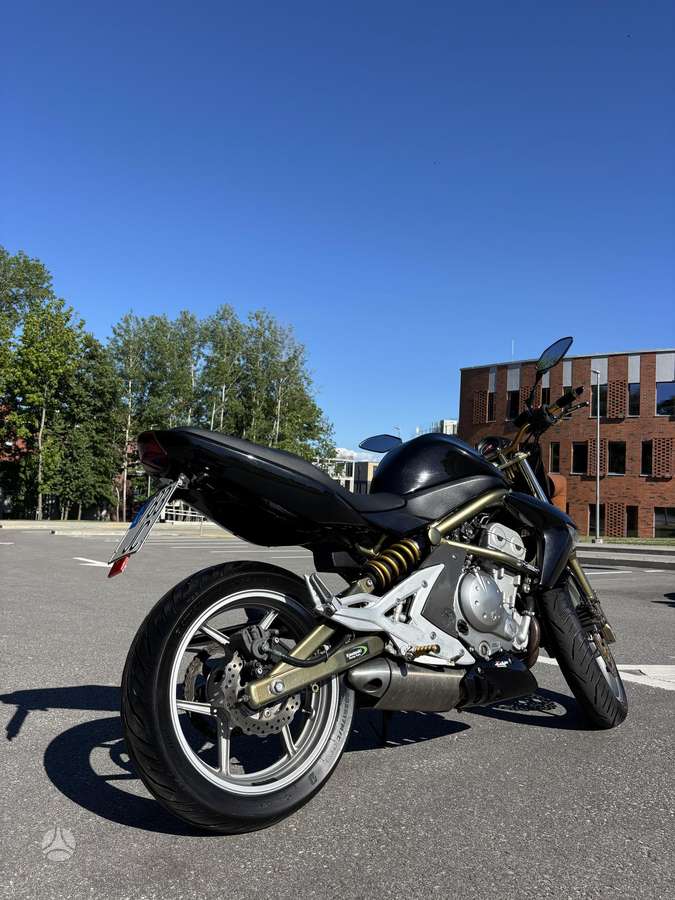 Kawasaki ER 649cc, street / classic