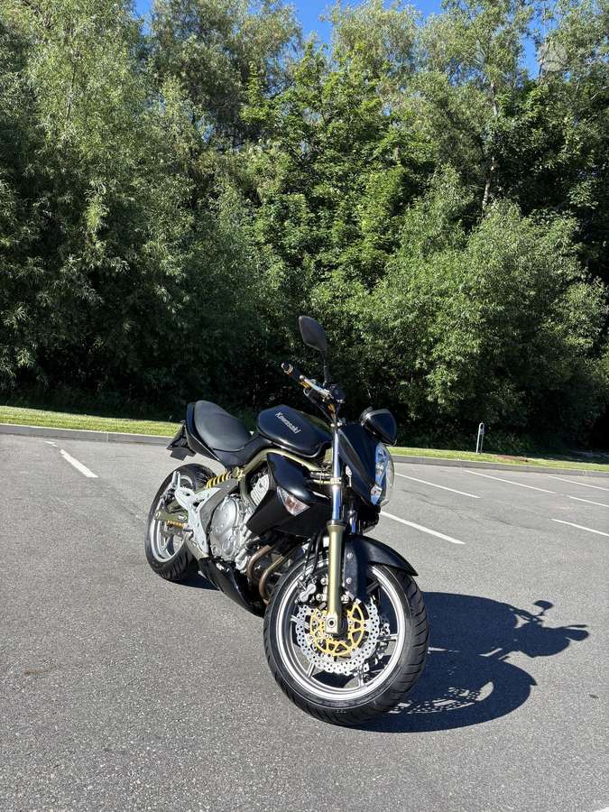 Kawasaki ER 649cc, street / classic
