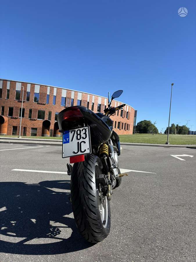 Kawasaki ER 649cc, street / classic