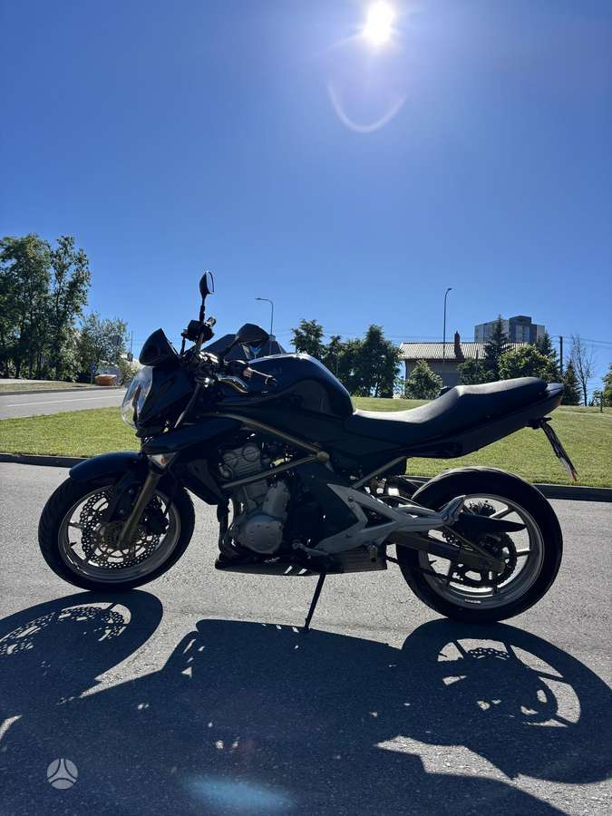 Kawasaki ER 649cc, street / classic