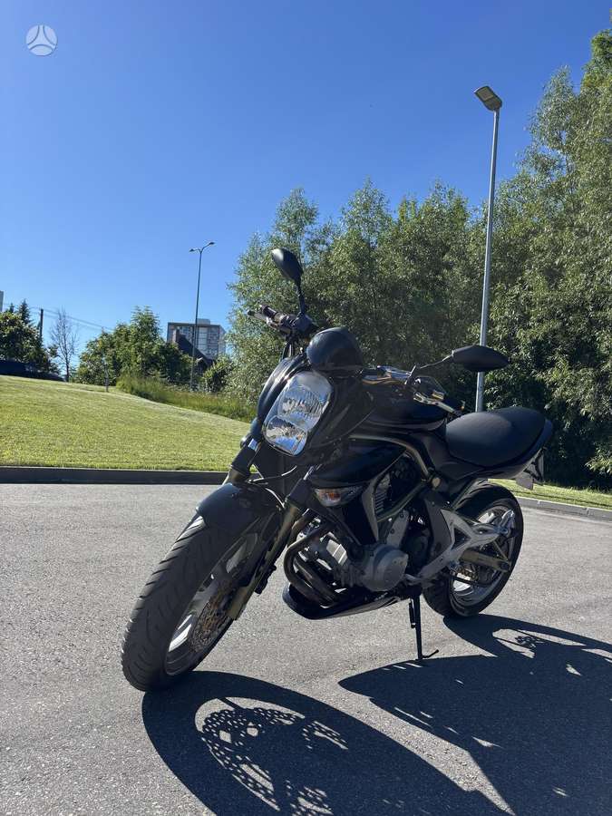 Kawasaki ER 649cc, street / classic