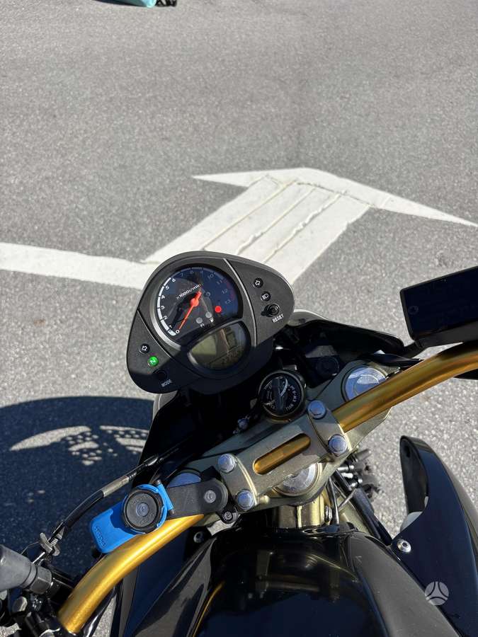 Kawasaki ER 649cc, street / classic