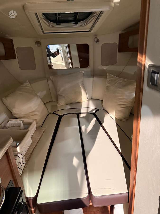 Sea Ray Sundancer 265, yachts / cruisers