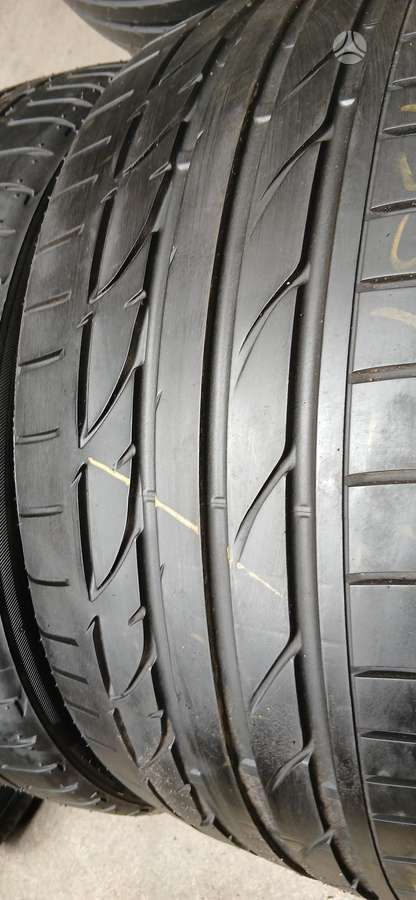 Bridgestone, vasaras 255/35 R20