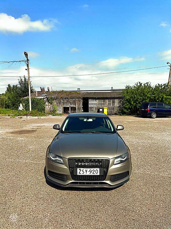 Audi A4, 2.0 l., Седан