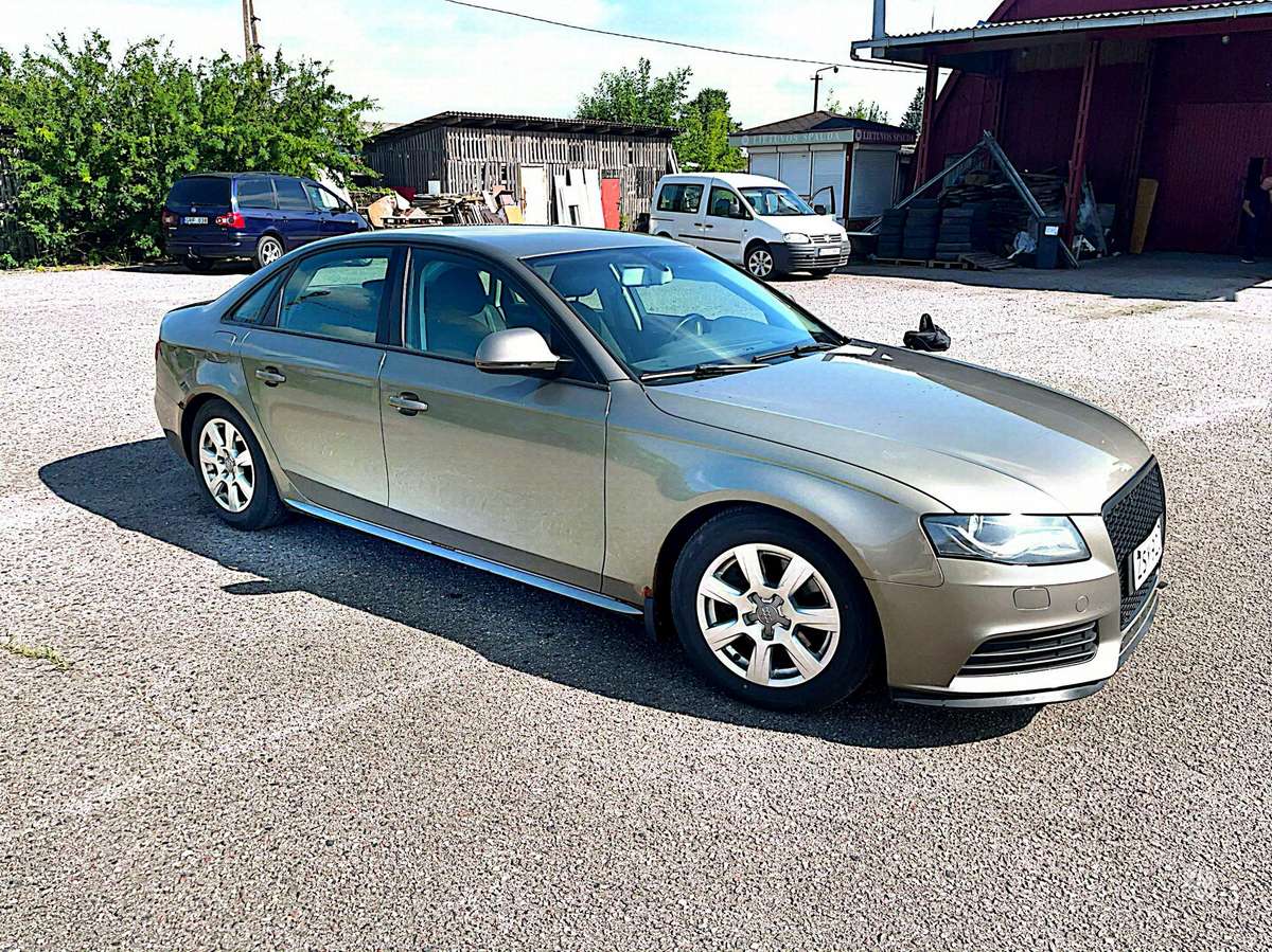 Audi A4, 2.0 l., sedanas