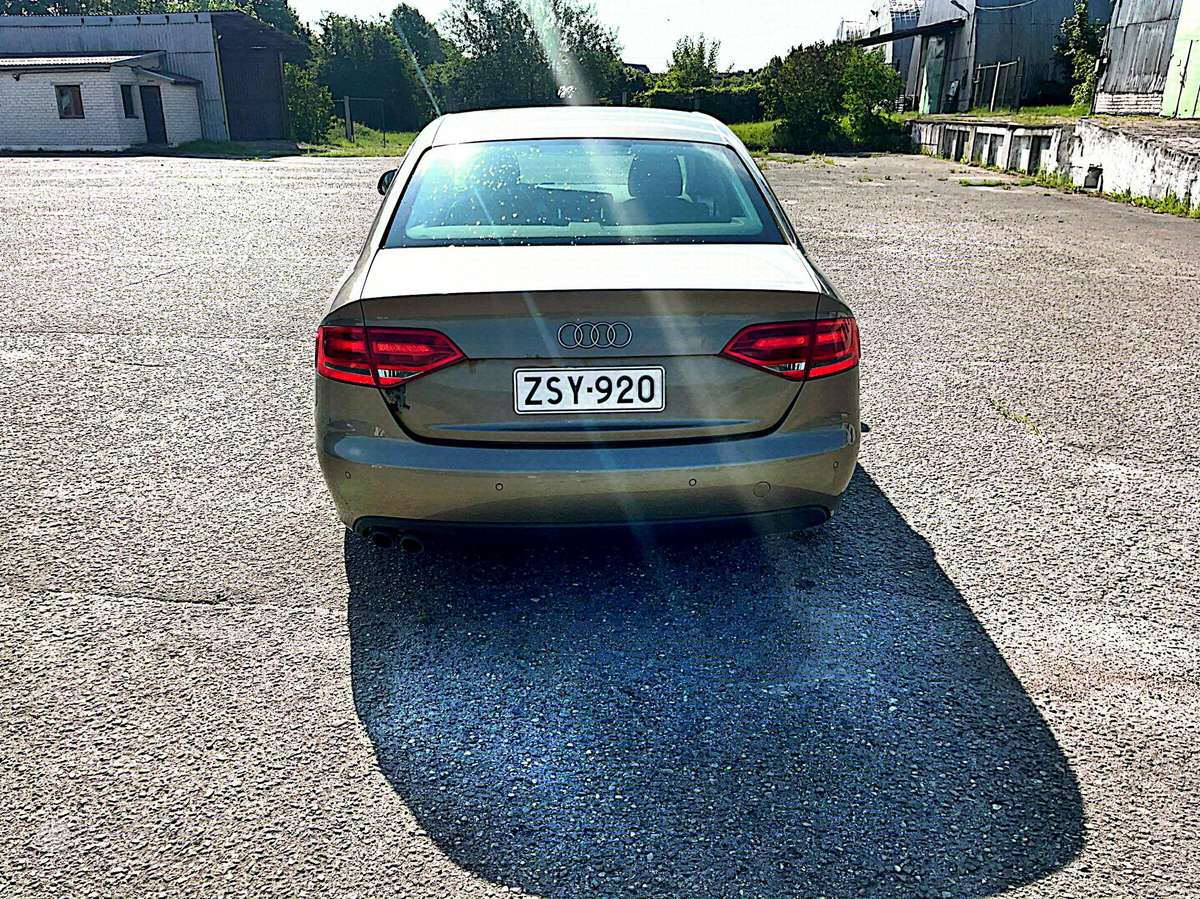 Audi A4, 2.0 l., sedanas