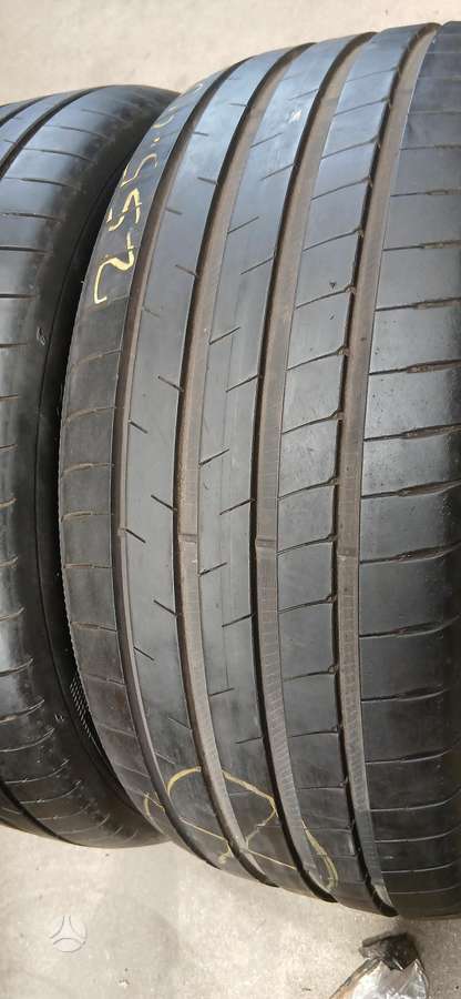 Goodyear, летние 255/40 R20