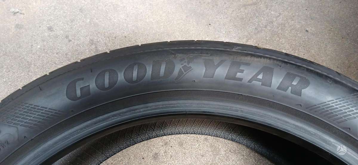 Goodyear, летние 255/40 R20