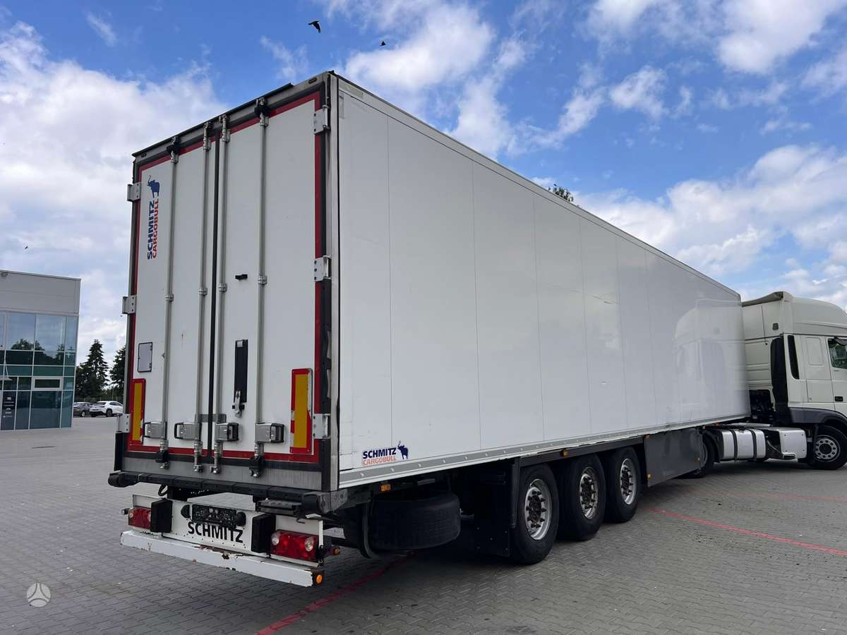 Schmitz SKO 24/L, refrigerated