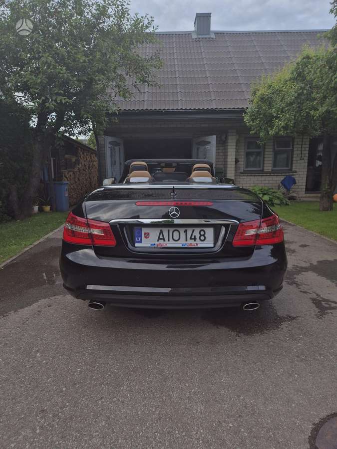Mercedes-Benz E350, convertible