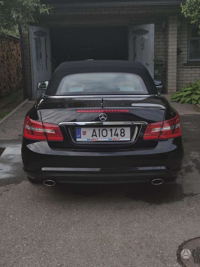 Mercedes-Benz E350, convertible